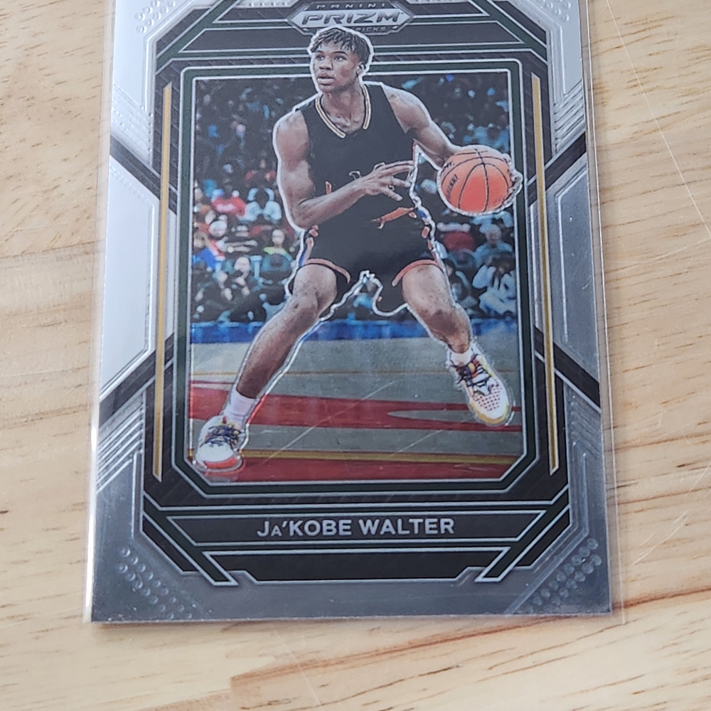 Toronto Raptors rookies x7 - Picture 5 of 8